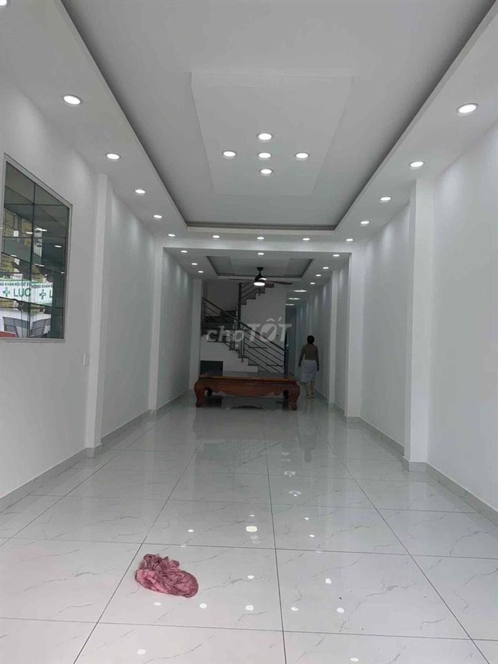 NHÀ MẶT TIỀN NGUYỄN OANH GÒ VẤP GẦN NGAY NGÃ TƯ LÊ ĐỨC THỌ