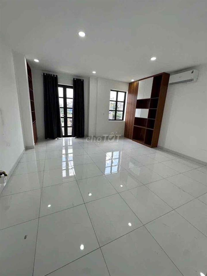 CHO THUÊ NHÀ NHÀ MẶT TIỀN NGUYỄN VĂN LƯỢNG P10 CITYLAND SÁT LOTTE MART