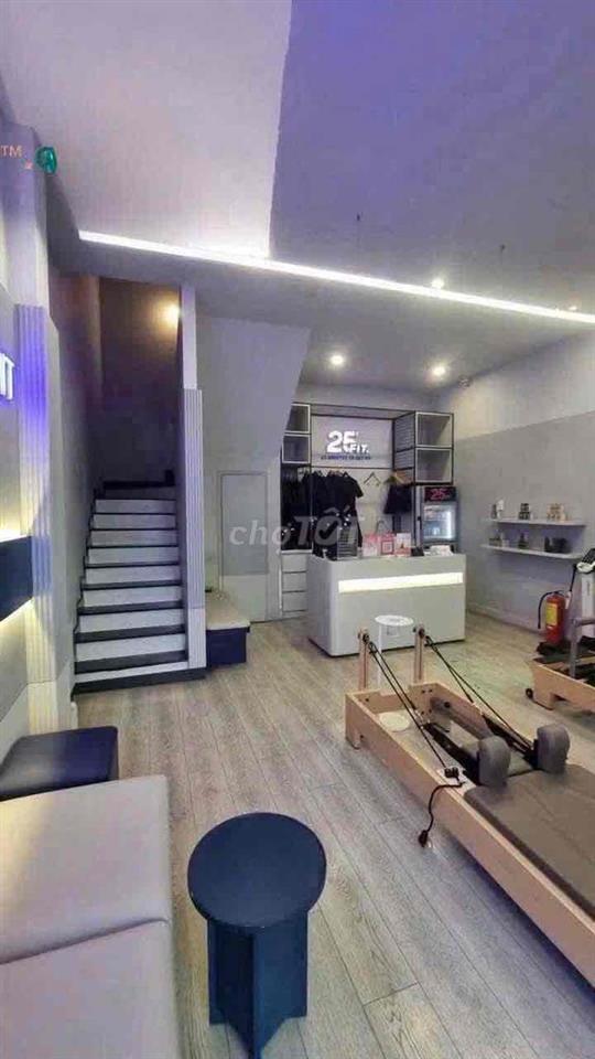 CHO THUÊ NHÀ MẶT TIỀN PHAN VĂN TRỊ NGAY NGÃ TƯ GẦN EMART