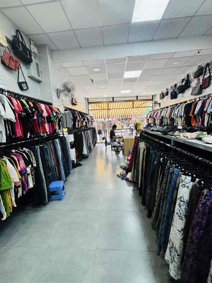 CHO MẶT BẰNG MẶT TIỀN THỐNG NHẤT GÒ VẤP NGAY NGÃ 3 NGUYỄN VĂN LƯỢNG