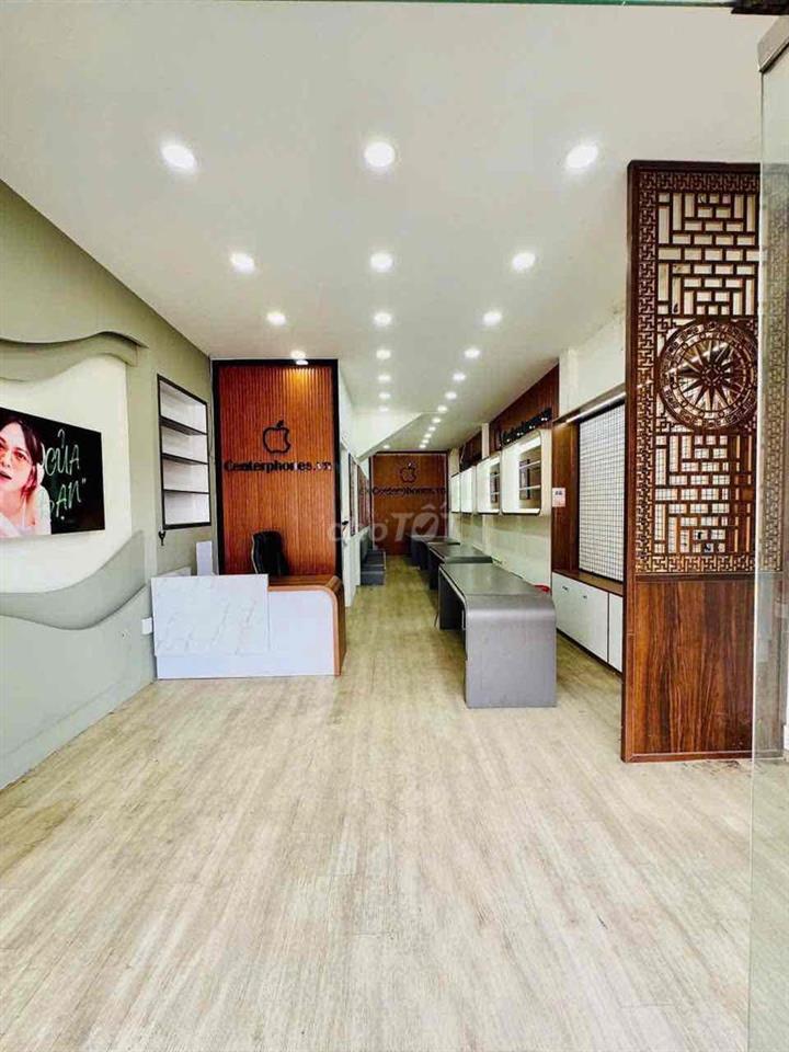 Cho thuê nhà mặt tiền sát Vincom Quang Trung phường 10