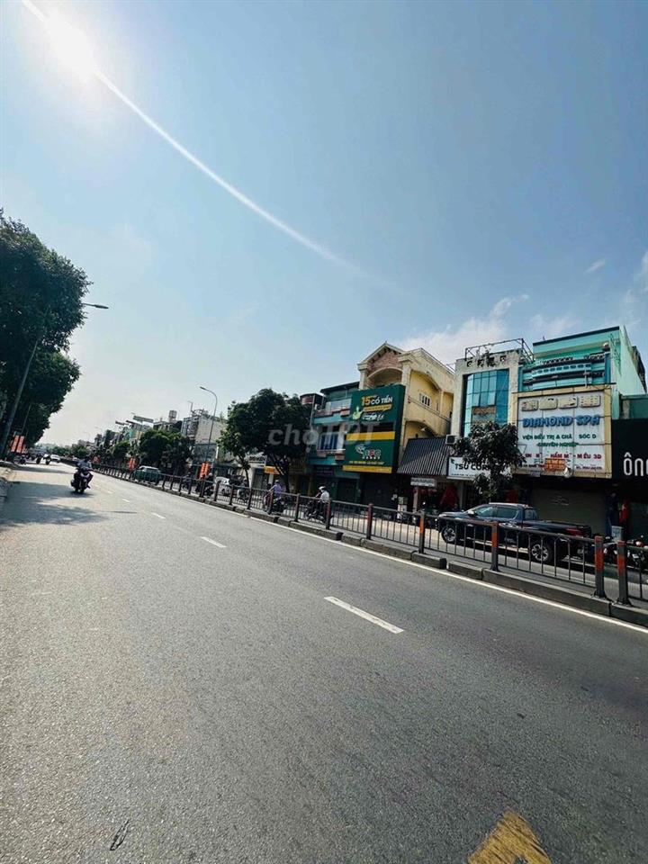 CHO THUÊ NHÀ MẶT TIỀN QUANG TRUNG P10 GẦN NGAY VINCOM NGÃ 5