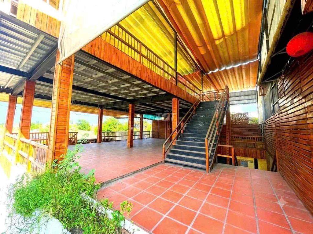 CHO THUÊ NHÀ MẶT TIỀN PHẠM VĂN ĐỒNG P13 BÌNH THẠNH GIÁP.GV THỦ ĐỨC