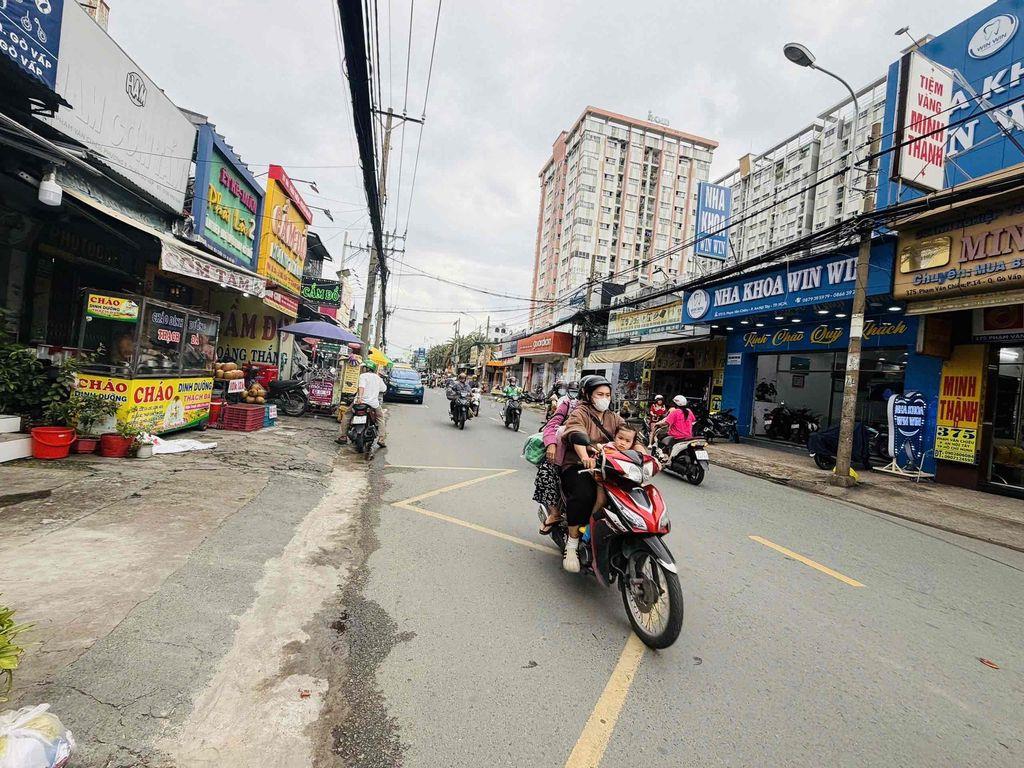 CHO THUÊ NHÀ MẶT TIỀN PHẠM VĂN CHIÊU NGAY CHỢ THẠCH ĐÀ