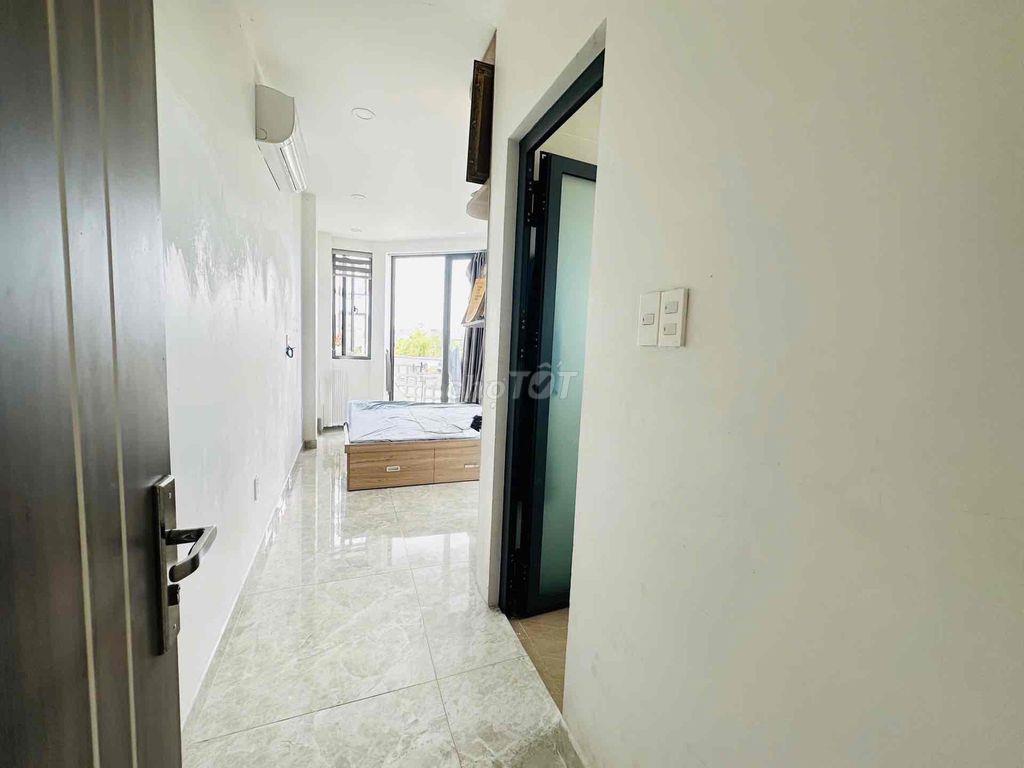 PHÒNG bancol máy lạnh ngay Quang Trung đường Nguyễn văn khối vô