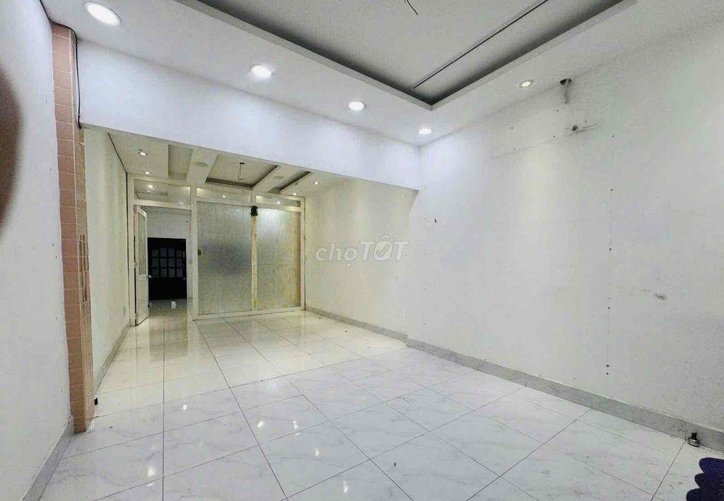 CHO THUÊ NHÀ MẶT TIỀN QUANG TRUNG P10 NGAY NGÃ 5 vincom