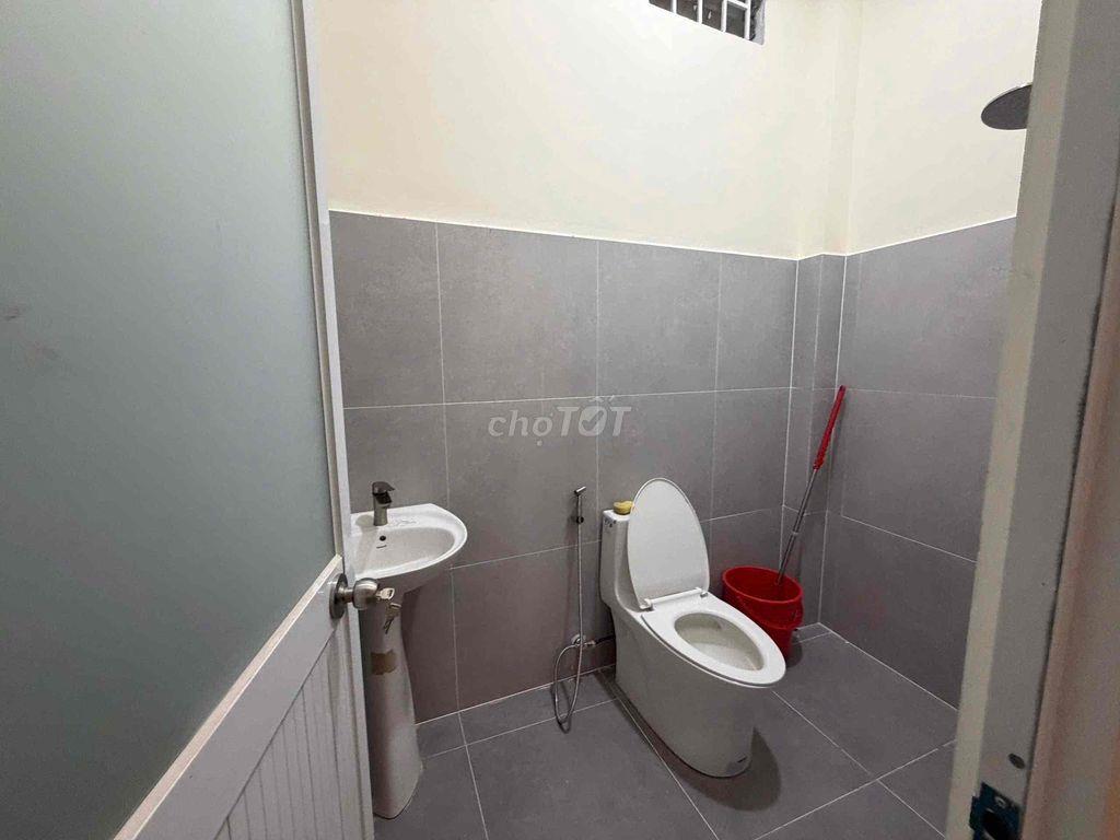 CHO THUÊ NHÀ HẺM XE HƠI ĐƯỜNG SỐ 1 P16 CŨ NGAY THỐNG NHẤT LVT