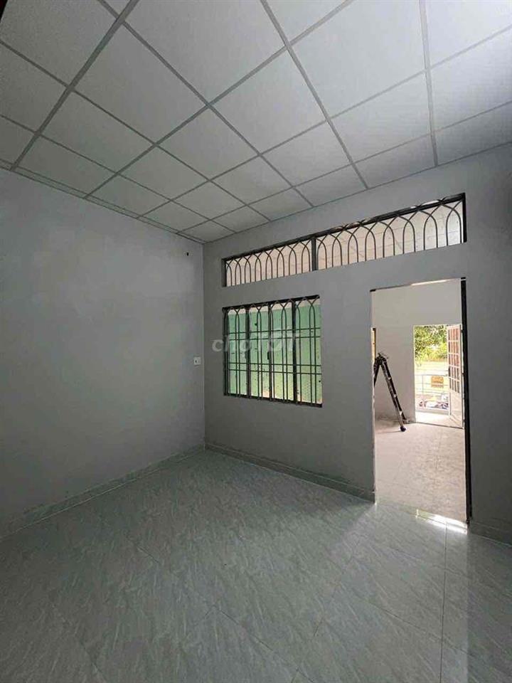 CHO THUÊ NHÀ MẶT TIỀN QUANG TRUNG P10 GV GẦN NGÃ 5