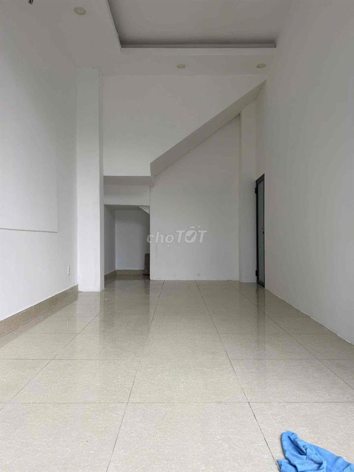 CHO THUÊ MB MẶT TIỀN ĐƯỜNG SỐ P17 CŨ NGAY LÊ ĐỨC THỌ NGUYỄN OANH VÔ