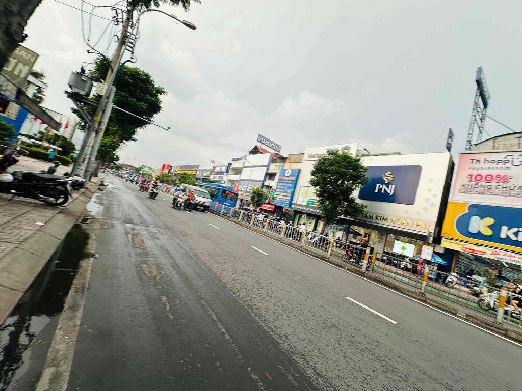 CHO THUÊ NHÀ MẶT TIỀN NGANG 6M NGUYỄN OANH NGAY NGÃ 5