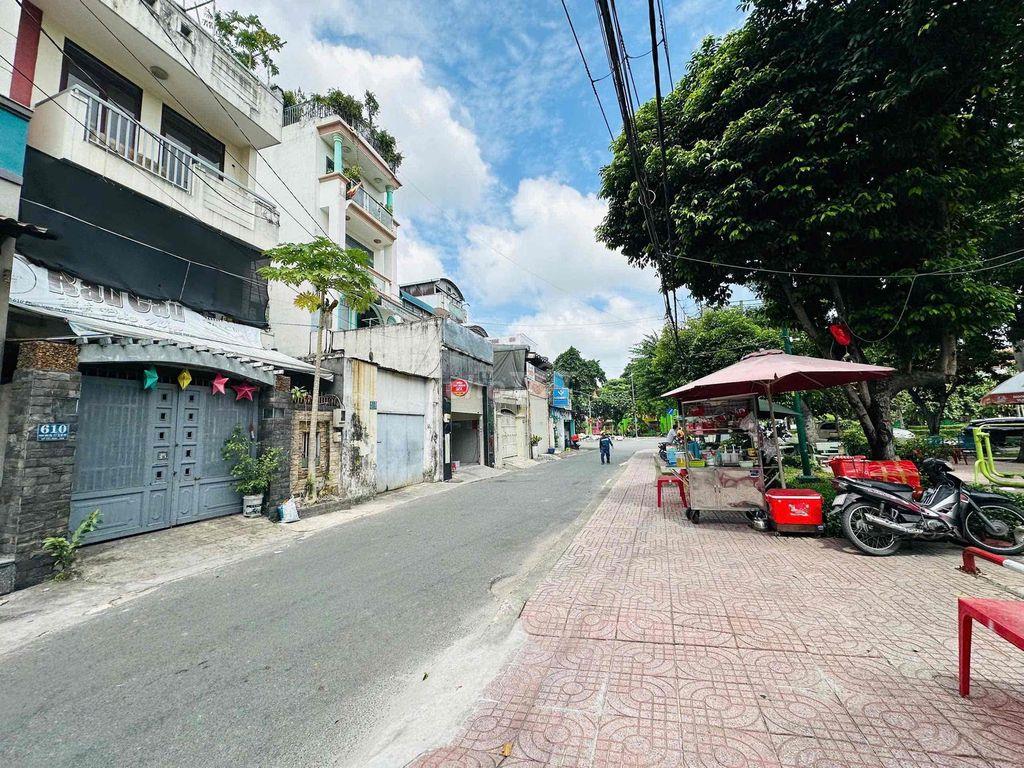 CHO THUÊ MB PHAN VĂN TRỊ GÁC P7 GÒ VẤP NGAY MT CV PHẠM HUY THÔNG