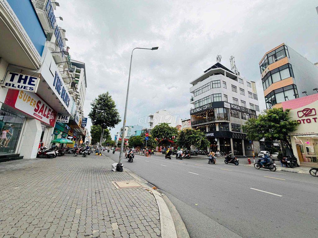 CHO THUÊ NHÀ MẶT TIỀN PHAN VĂN TRỊ P5 NGAY EMART