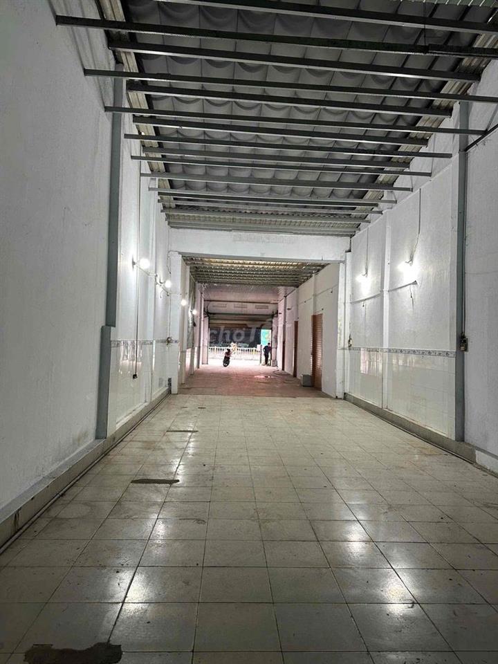 CHO THUÊ NHÀ MẶT TIỀN QUANG TRUNG GÒ VẤP NGAY PHAN HUY ÍCH PVC