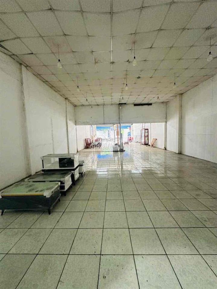 CHO THUÊ MB MẶT TIỀN NGUYỄN OANH NGANG 9M P10 GẦN NGÃ TƯ PVT
