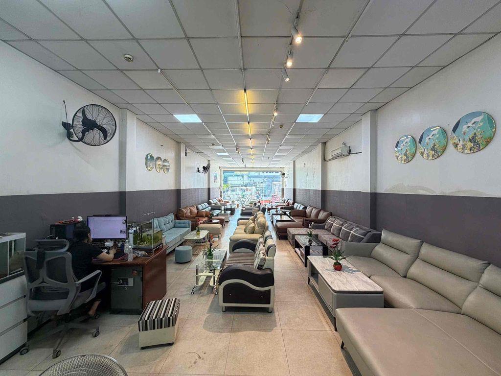 CHO THUÊ NHÀ MẶT TIỀN NGUYỄN OANH GẦN ĐHCN4 ,HIGHLANDS