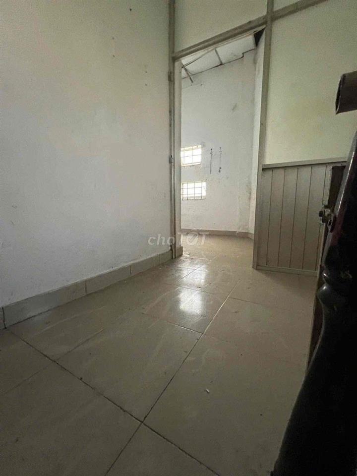 NHÀ MẶT TIỀN QUANG TRUNG P10 GV