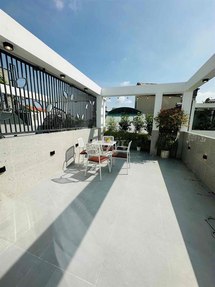CHO THUÊ NHÀ GÓC 2MT HẺM GẦN PHAN VĂN TRỊ VINCOM VỊ TRÍ TRUNG TÂM