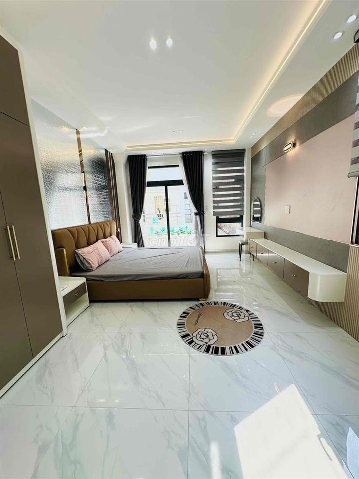 CHO THUÊ NHÀ GÓC 2MT HẺM GẦN PHAN VĂN TRỊ VINCOM VỊ TRÍ TRUNG TÂM
