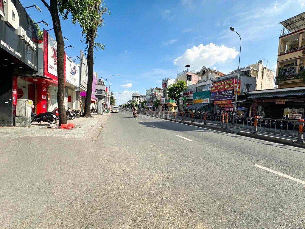 CHO THUÊ NHÀ MẶT TIỀN QUANG TRUNG GV NGAY NGÃ TƯ