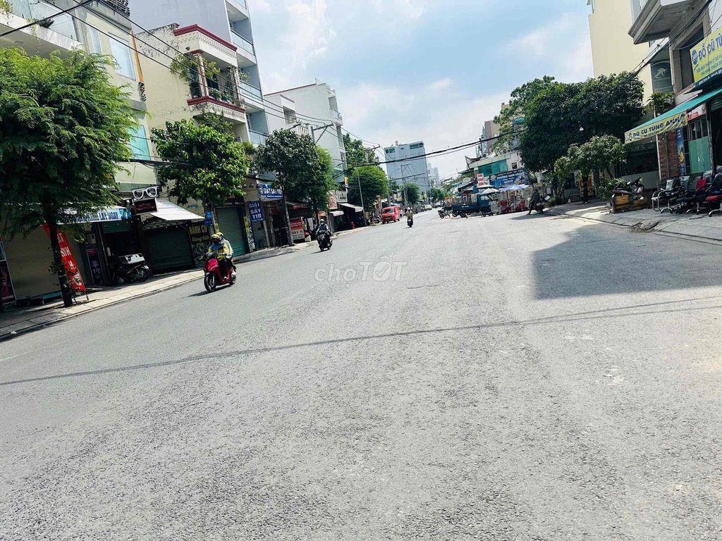 CHO THUÊ NHÀ MẶT TIỀN PHẠM VĂN BẠCH TÂN BÌNH GẦN GÒ VẤP