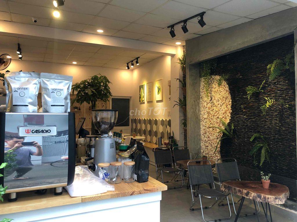 Mặt bằng kinh doanh Cafe setup sẵn
