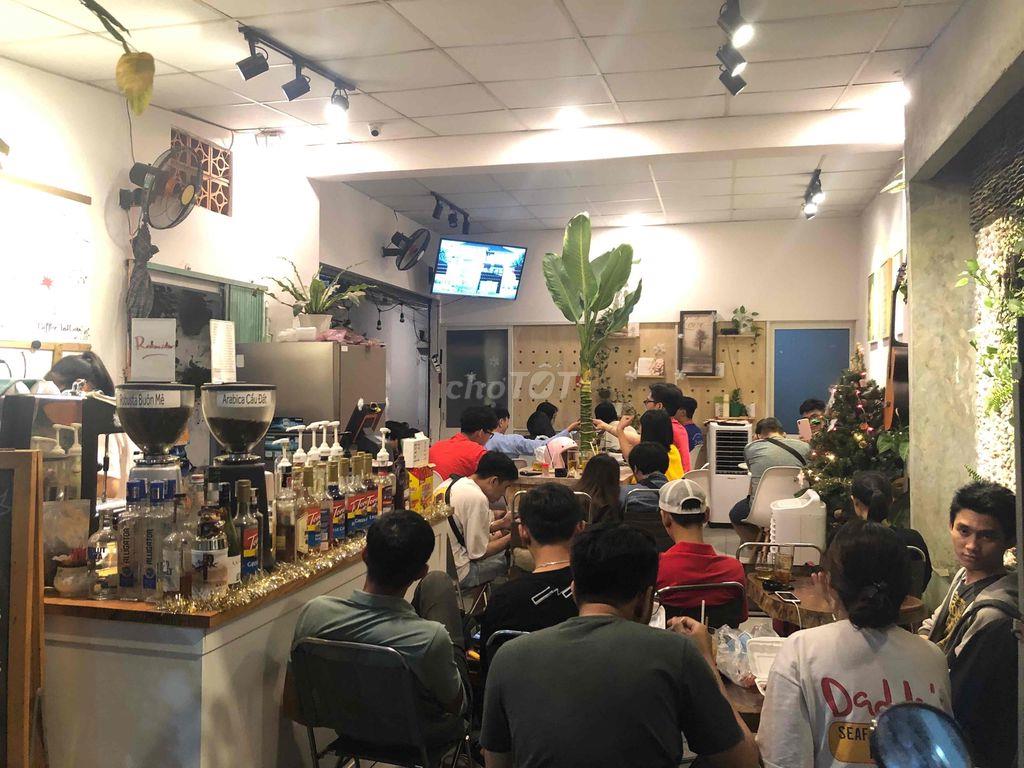 Mặt bằng kinh doanh Cafe setup sẵn