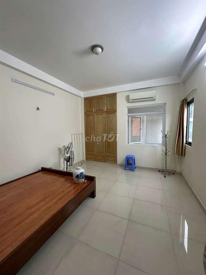 NHÀ DƯ PHÒNG CẦN CHO THUÊ LÀM VĂN PHÒNG