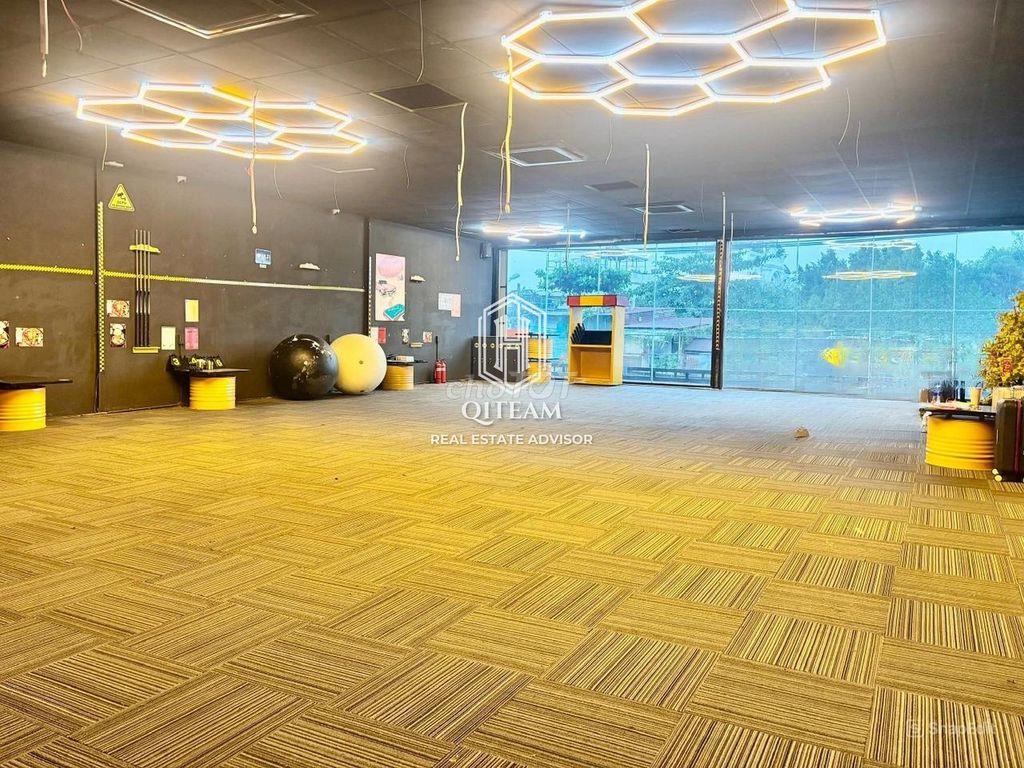 NGANG 12M UNG VĂN KHIÊM , BÌNH THẠNH - 12X21m - 2 TẦNG SUỐT ỐP KÍNH