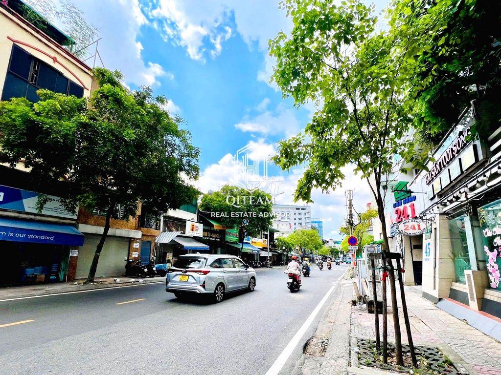MẶT TIỀN PHẠM VIẾT CHÁNH QUẬN 1 ~ 5x18m, NỞ HẬU 6m - 4 TẦNG ĐẸP