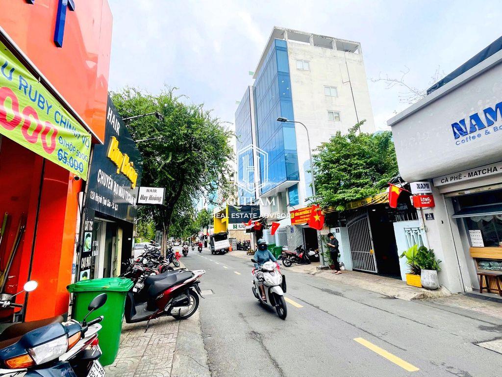 MẶT TIỀN HUỲNH TỊNH CỦA, QUẬN 3 - 4,5x18m - 5 TẦNG - GIÁ 60 TRIỆU