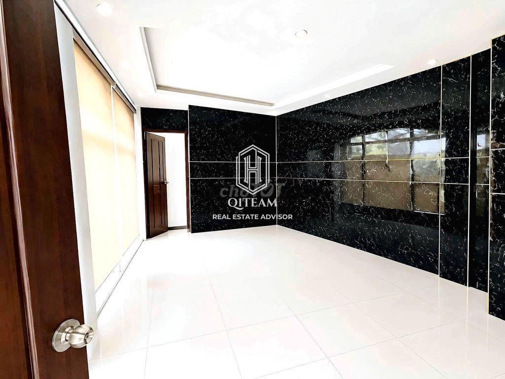NGANG LỚN 15M - NGUYỄN VĂN CỪ QUẬN 1 - 15x5,5m - 4 TẦNG - 75 TRIỆU