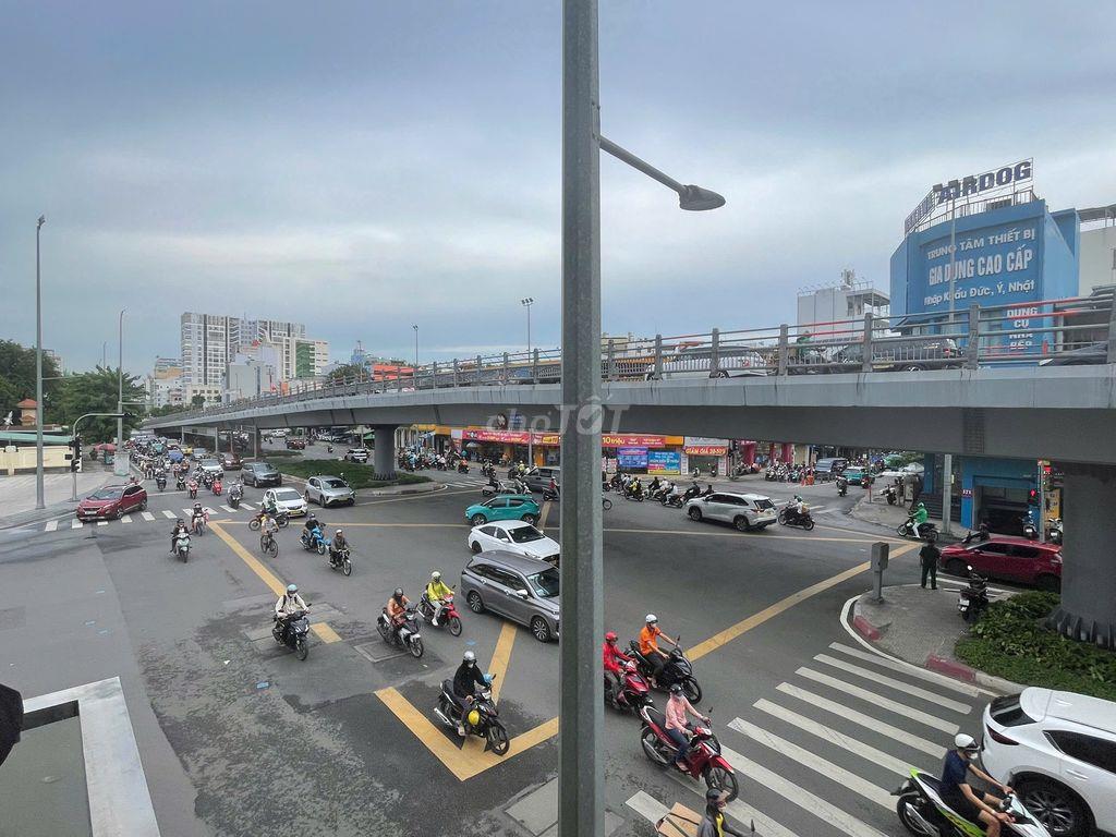 NGÃ 4 CỘNG HÒA – HOÀNG HOA THÁM, TÂN BÌNH - 8X20m - 4 TẦNG MỚI 100%