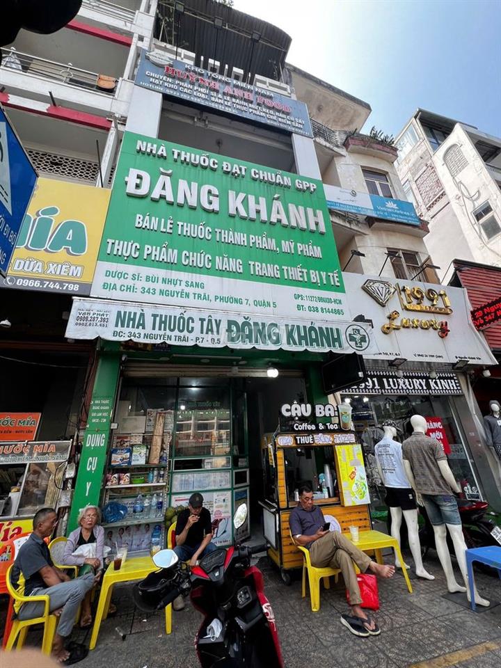 MẶT TIỀN NGUYỄN TRÃI , QUẬN 5 - 4,1x16m - 4 TẦNG - GIÁ THUÊ: 55 TRIỆU