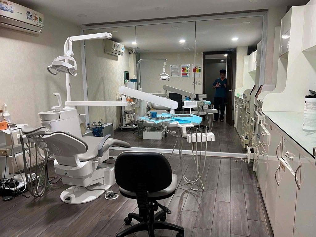 CHO THUÊ HUỲNH VĂN BÁNH, PHÚ NHUẬN - 7x11m - 5 TẦNG - GIÁ: 59 TRIỆU