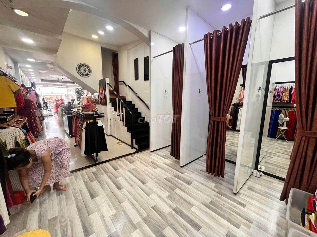 MẶT TIỀN HAI BÀ TRƯNG - NHÀ THỜ TÂN ĐỊNH - 4,3x20m - 3 TẦNG - 70 TRIỆU