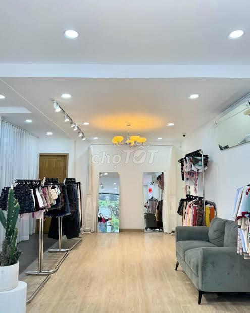 MẶT TIỀN ĐƯỜNG HOA - PHAN XÍCH LONG - 8x16m - 2 TẦNG SUỐT - 55 TRIỆU