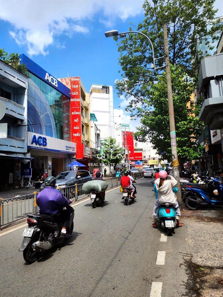 GÓC HAI BÀ TRƯNG & TRẦN QUANG KHẢI Q.1 - 4x17m - 5 TẦNG - GIÁ 60 TRIỆU