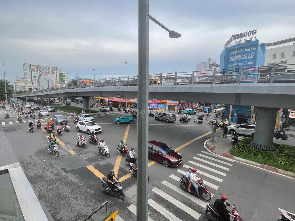 CHO THUÊ TÒA NHÀ MẶT TIỀN CỘNG HÒA - 8x20m - 4 TẦNG - GIÁ: 70 TRIỆU