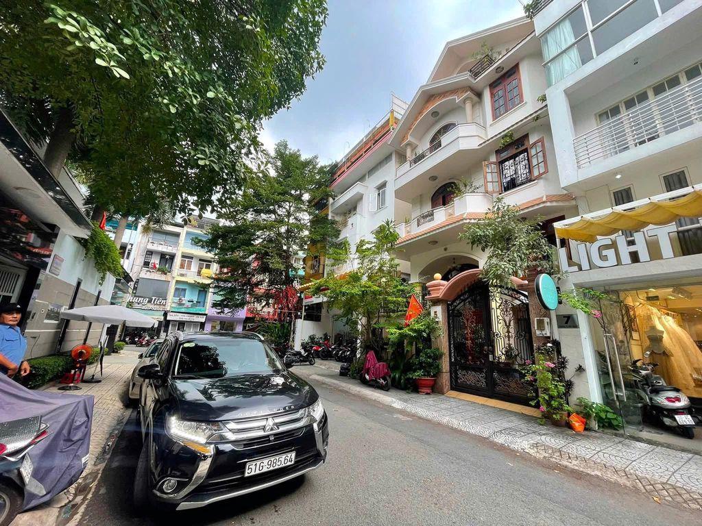 MẶT TIỀN HOA MAI - PHAN XÍCH LONG - 8x15m - 4 TẦNG - GIÁ 70 TRIỆU