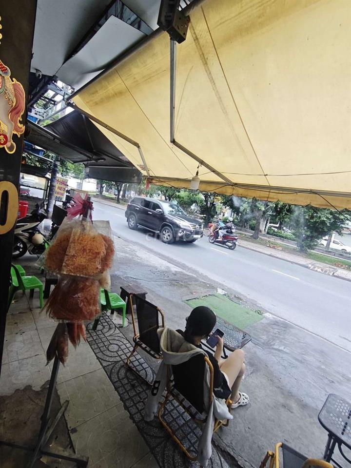sang quán trà sữa 2 mặt tiền đường D9