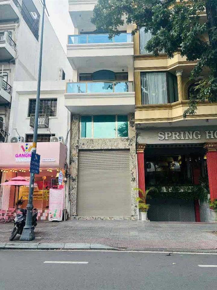 ⚜️ CHO THUÊ MẶT BẰNG LÊ THÁNH TÔN – QUẬN 1 ⚜️