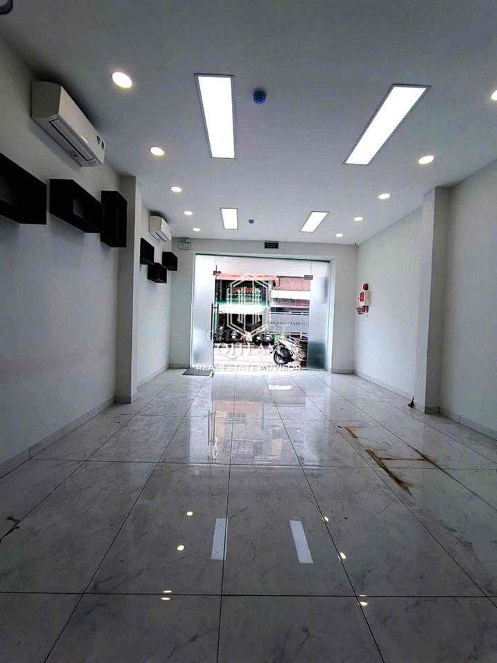 CHO THUÊ NHÀ 2 MẶT TIỀN – ĐỀ THÁM, QUẬN 1 – NGANG 4,7M