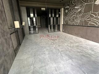 Mặt tiền 2 lầu sát Đồng Khởi Q1. Vị trí TOP1 định vị thương hiệu tốt !