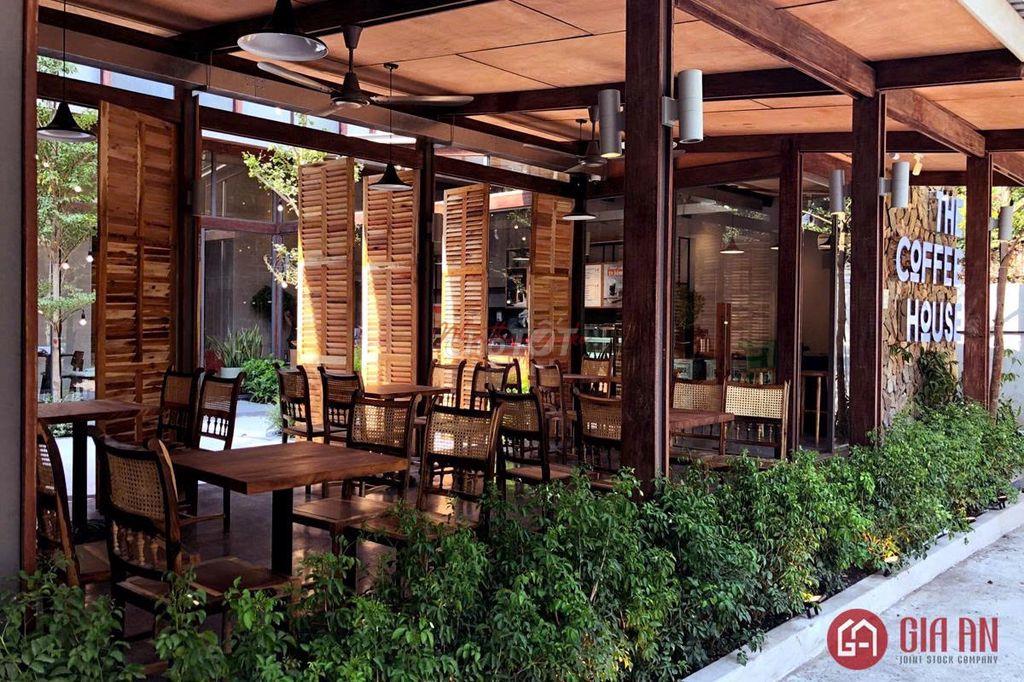 WOW - Xuân Thủy sân vườn lâu lâu xuất hiện giá thị trường 2xx !!!