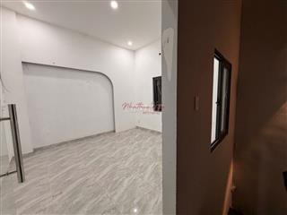 Mặt tiền Q1 Trần Đình Xu - giá cực kỳ mềm chỉ 3x, nhà mới sáng sủa !!!