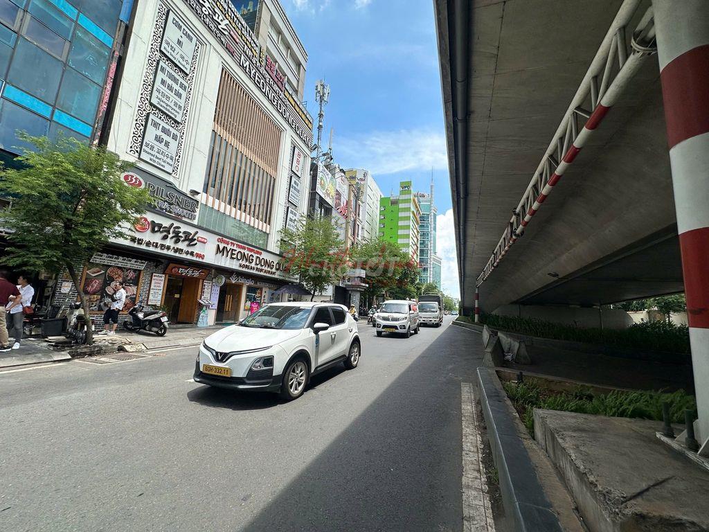 Hàng hiếm MT Tôn Đức Thắng, Q1! 400m² sử dụng, giá chỉ 100TR !!!