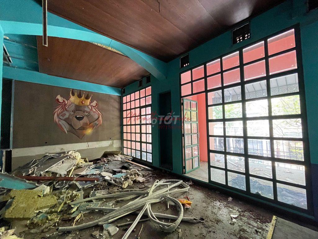  VIP Đồng Khởi, Quận 1! Sàn 300m², ngang 8m, giá chỉ 75TR!