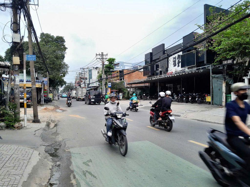 Mặt tiền 950m² GV ngang 25m. Hàng khủng không dành cho người chậm tay!