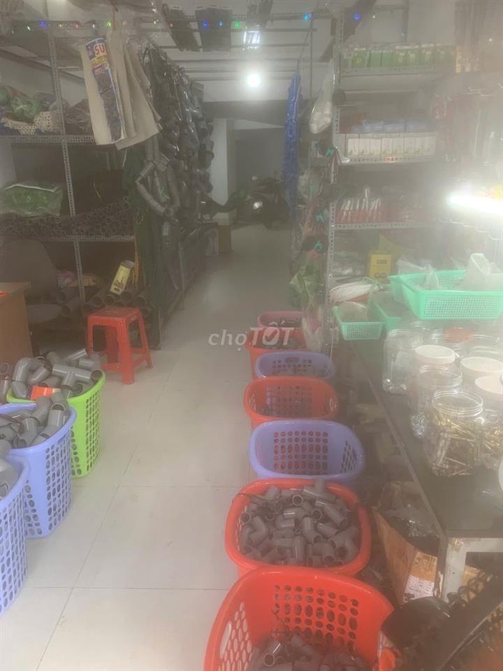 CẦN SANG LẠI CỬA HÀNG KINH DOANH ĐIỆN NƯỚC , KIM KHÍ