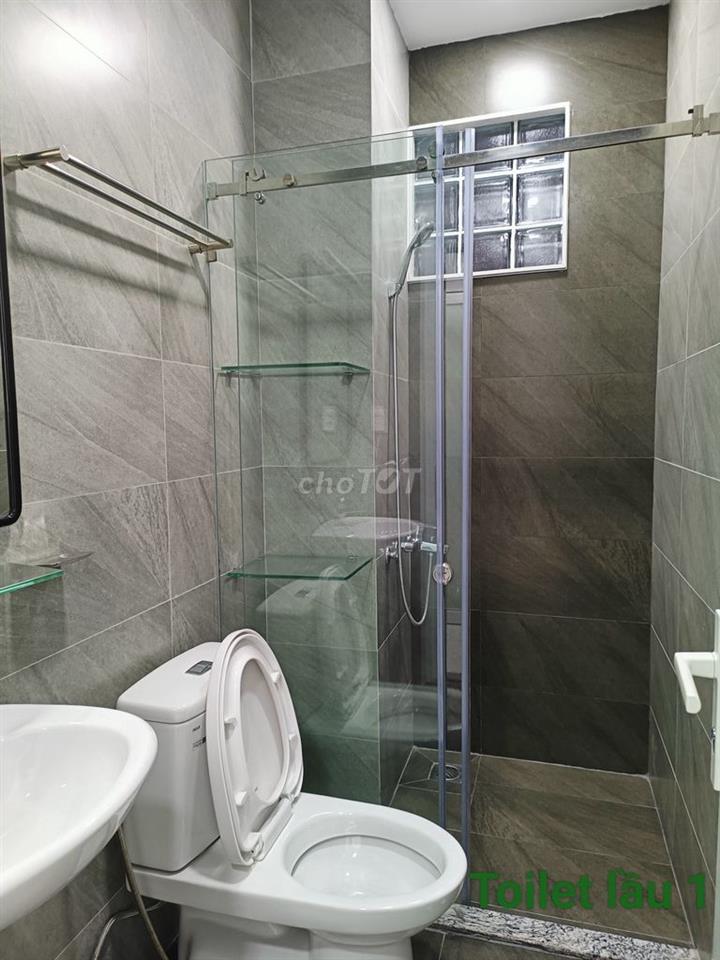 Nhà Nguyễn Căn Hẻm Xe Hơi Đường 3/2 - 2PN 3WC - 4x8m - Sẵn Máy Lạnh